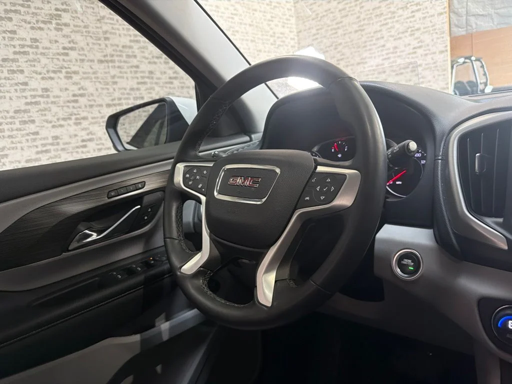 Used 2024 White Frost Tricoat GMC SLT image 17