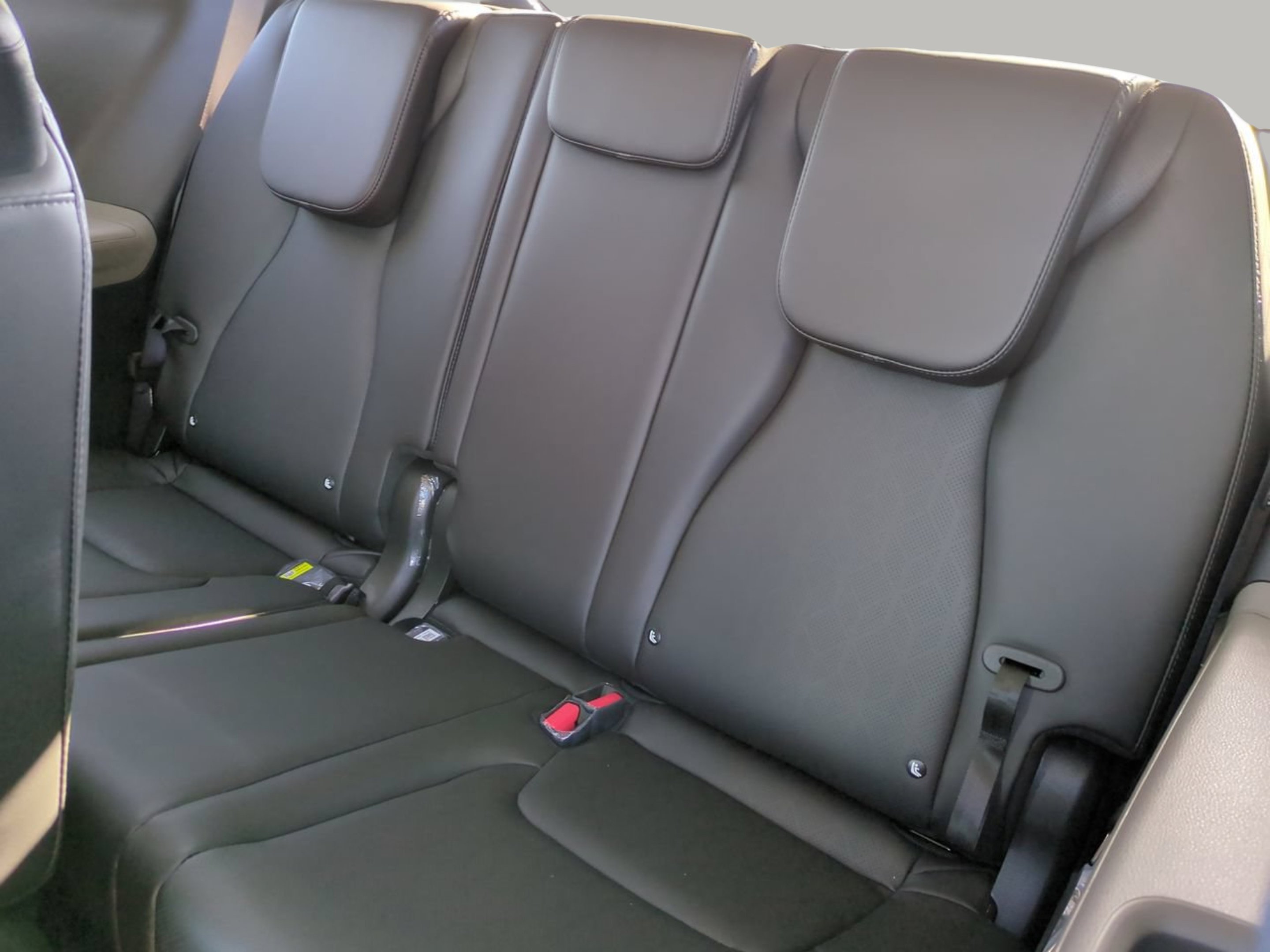 New 2026 Snow White Pearl Kia LXS image 11