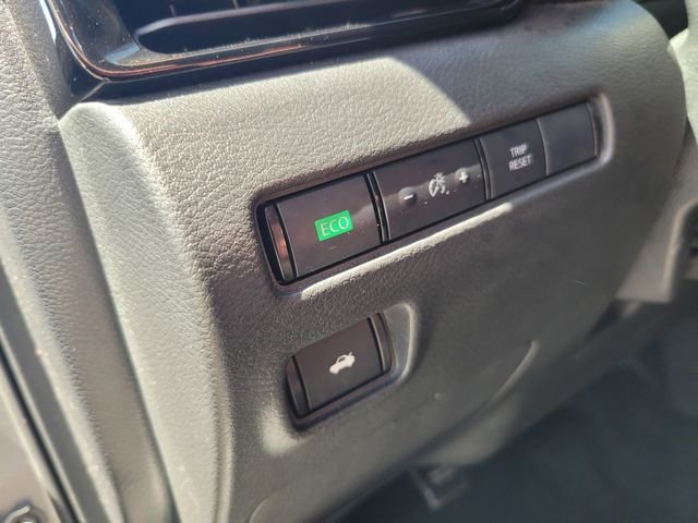Used 2022 Gray Nissan SR image 19