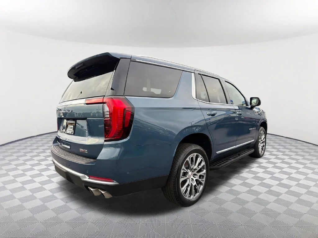 Used 2025 Blue GMC Denali image 5