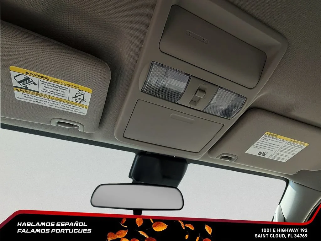 Used 2022 Green Nissan Crew Cab SV 4x4 image 22