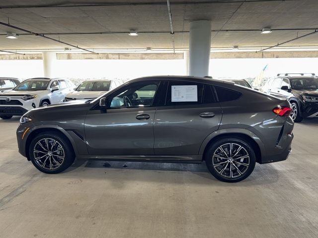 Certified Used 2026 Manhattan Green Metallic BMW xDrive40i image 8