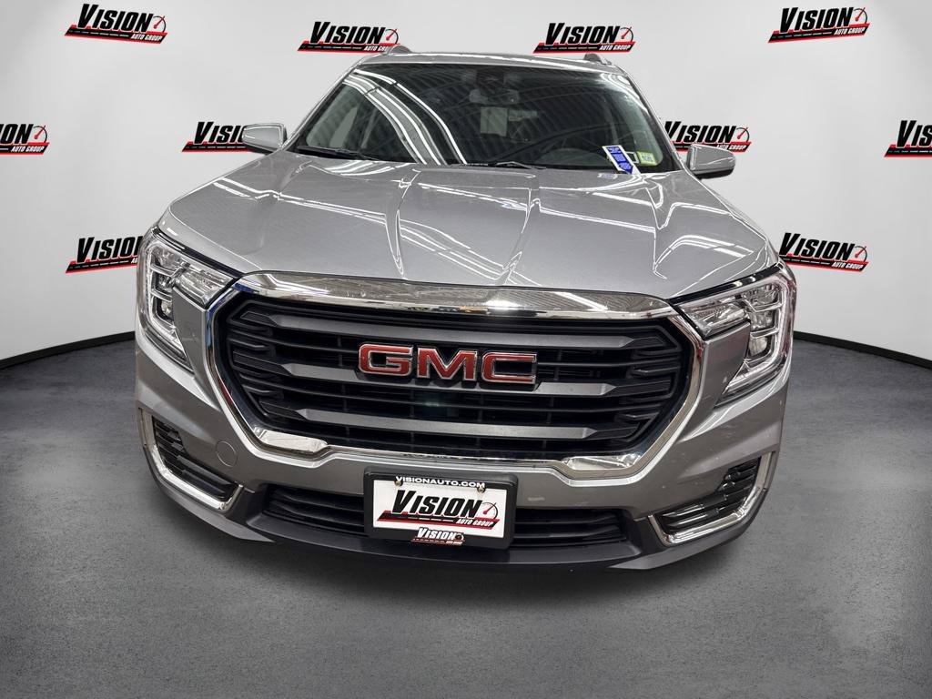Used 2023 Silver GMC SLE image 2