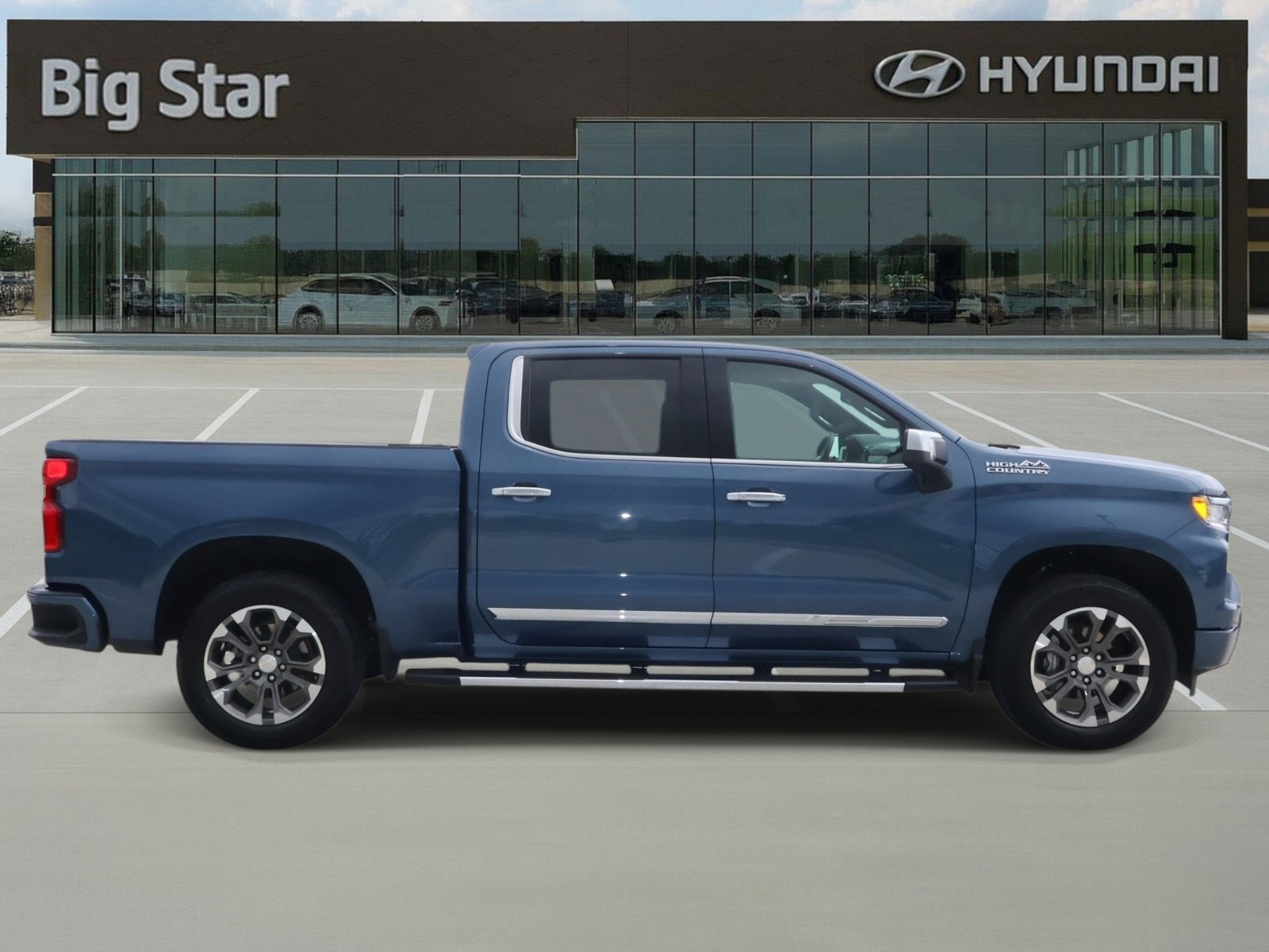Used 2024 Lakeshore Blue Metallic Chevrolet High Country image 5