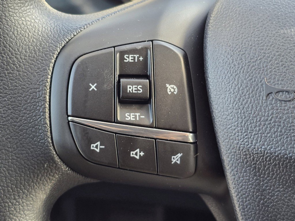 New 2026 Oxford White Ford XLT image 13