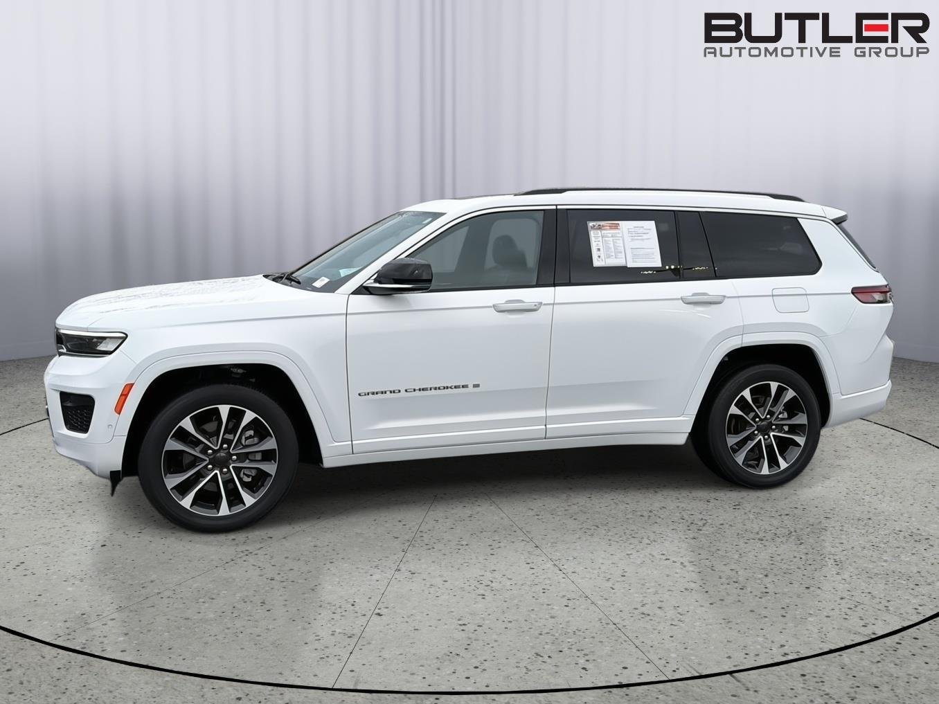 Used 2023 Bright White Clearcoat Jeep Overland image 3
