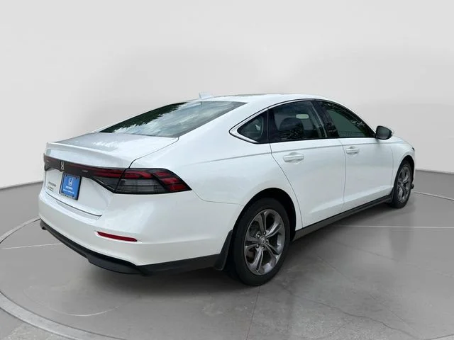 Used 2024  Honda EX image 7