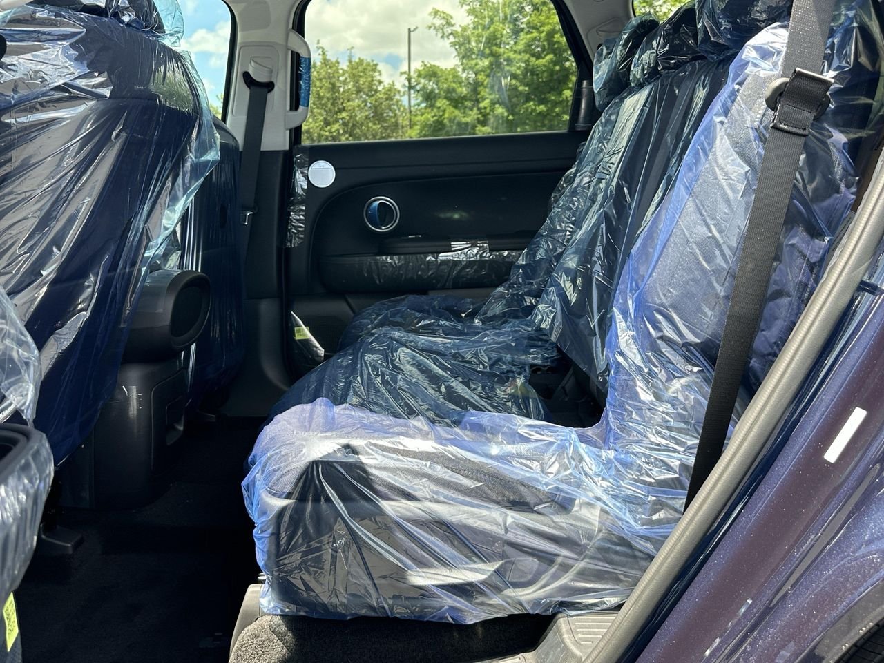 New 2026 Classy Blue Pearl Hyundai SE image 18