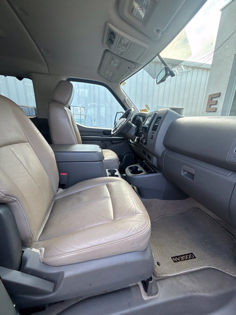 Used 2021 Black Nissan SL image 22