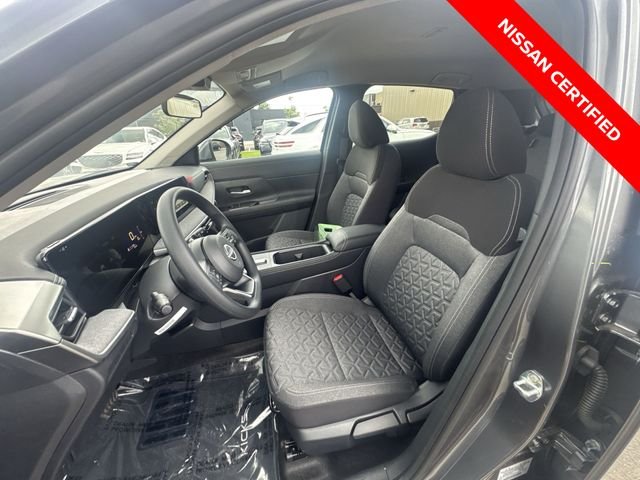 Used 2025 Gray Nissan SV image 11