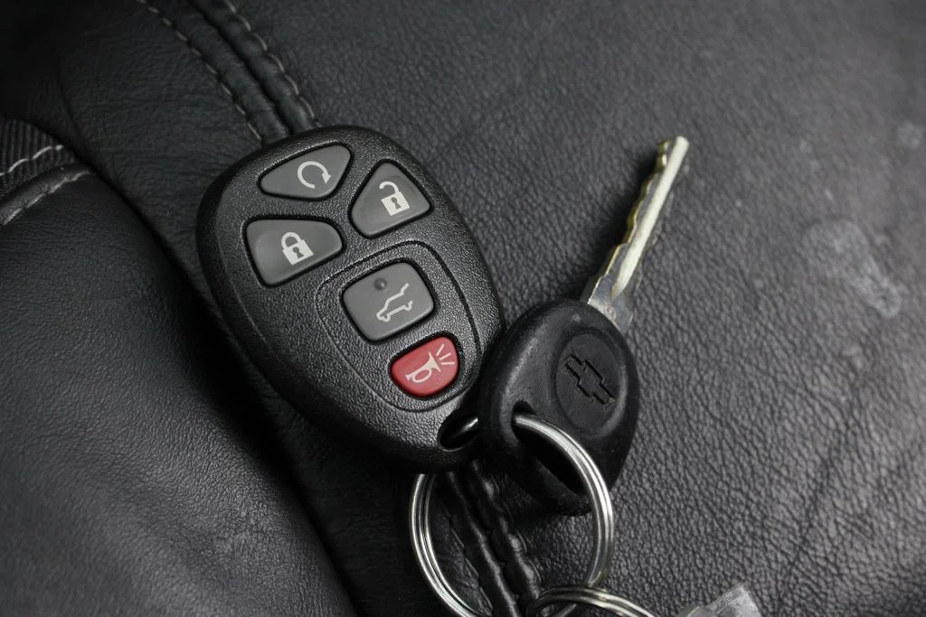 Used 2016 Blue Chevrolet 2LT image 30