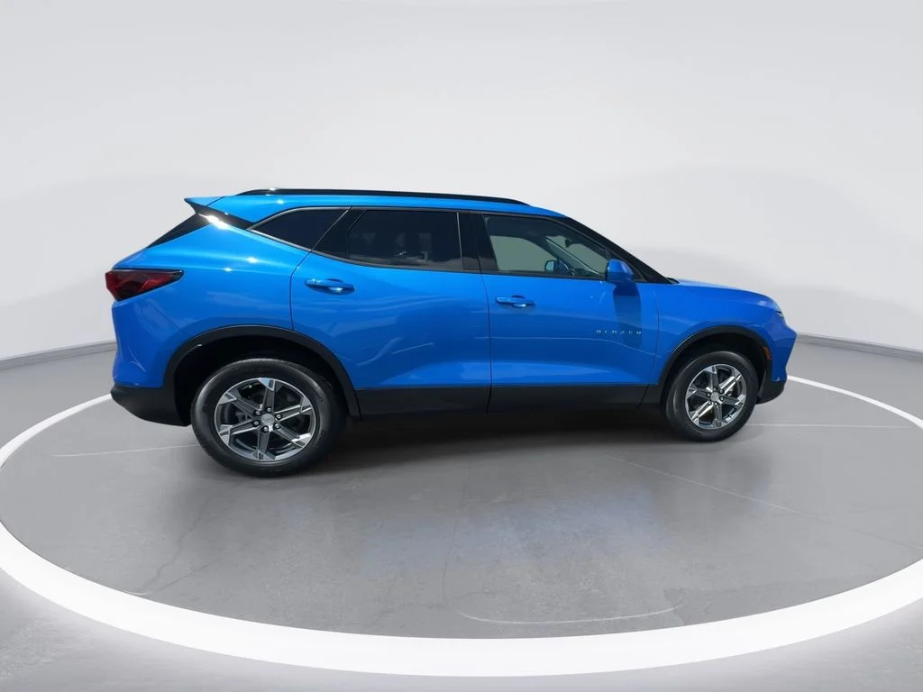 Used 2024 Blue Chevrolet LT image 8