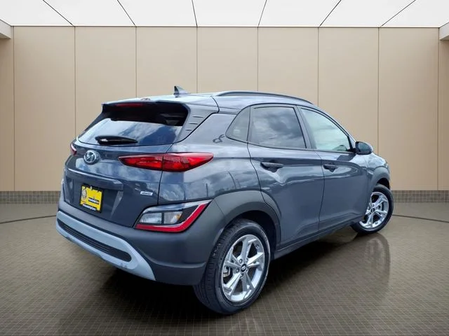 Used 2023 Gray Hyundai SEL image 8