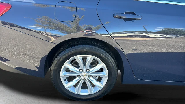 Used 2025 Black Chevrolet LT image 36