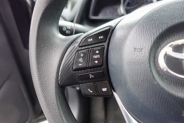 Certified Used 2017  Toyota Base image 15