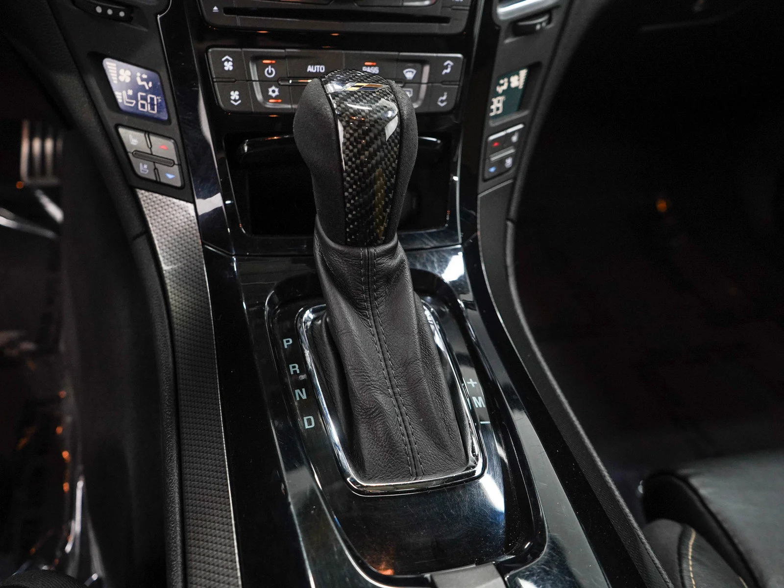 Used 2012 Black Cadillac 2dr Cpe image 23