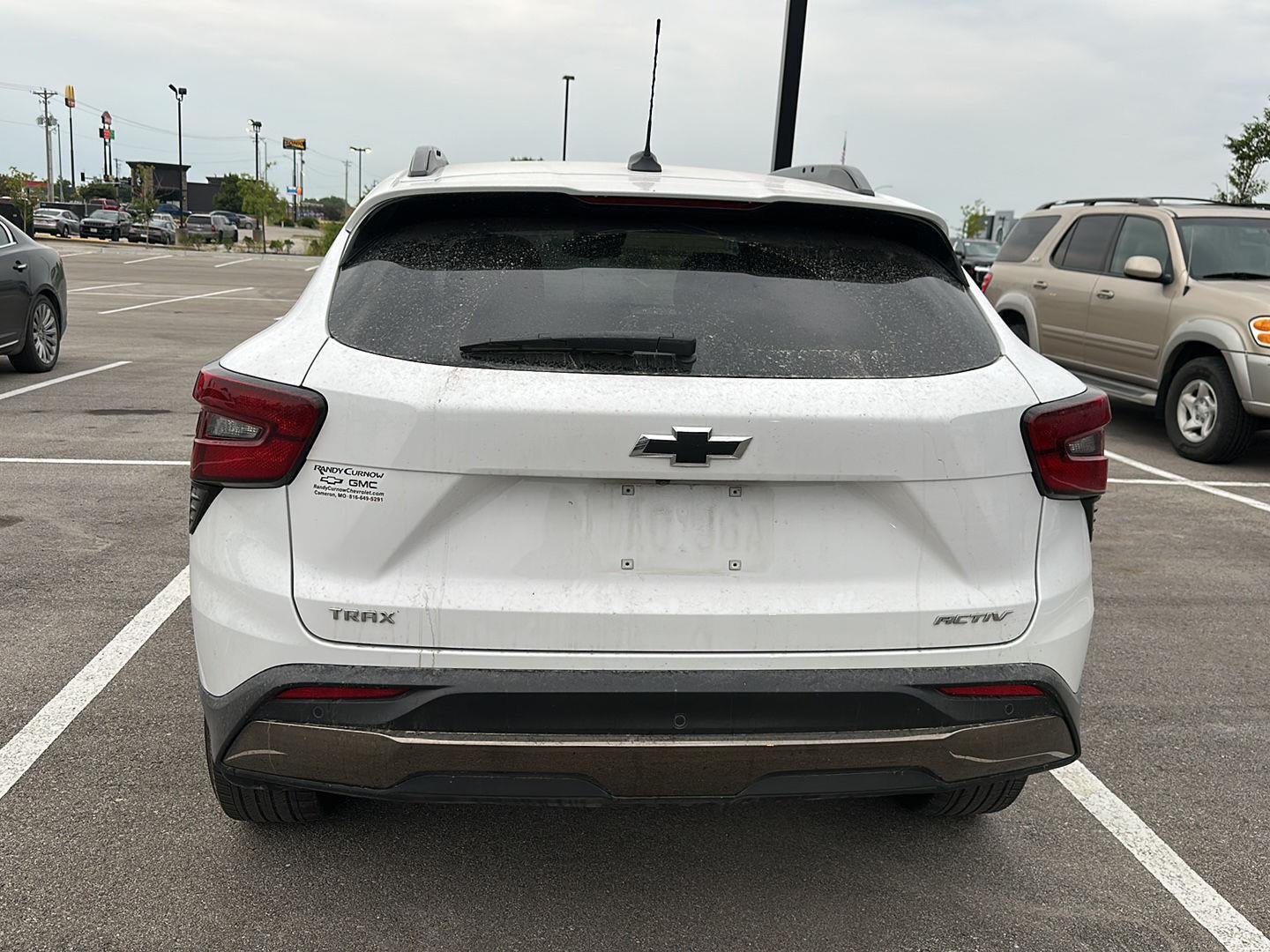 Used 2025 Summit White Chevrolet ACTIV image 3