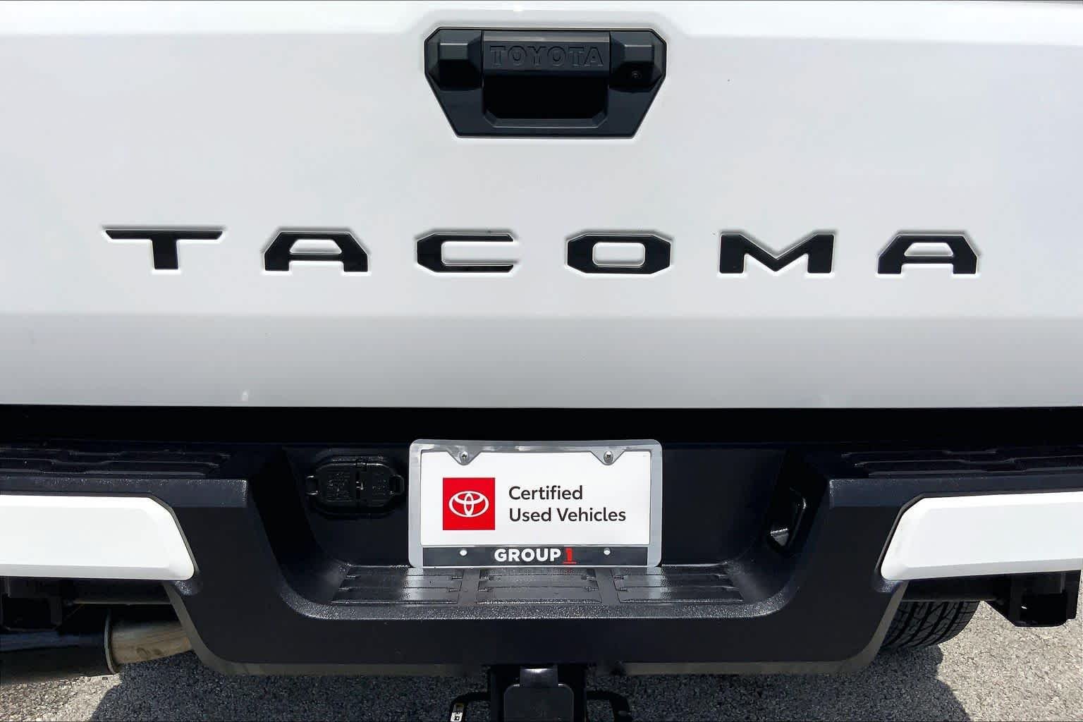 Used 2025 Ice Cap Toyota SR5 image 10