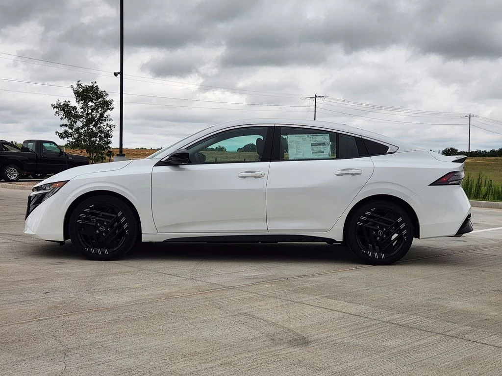 New 2026 Aspen White TriCoat Nissan SR image 3