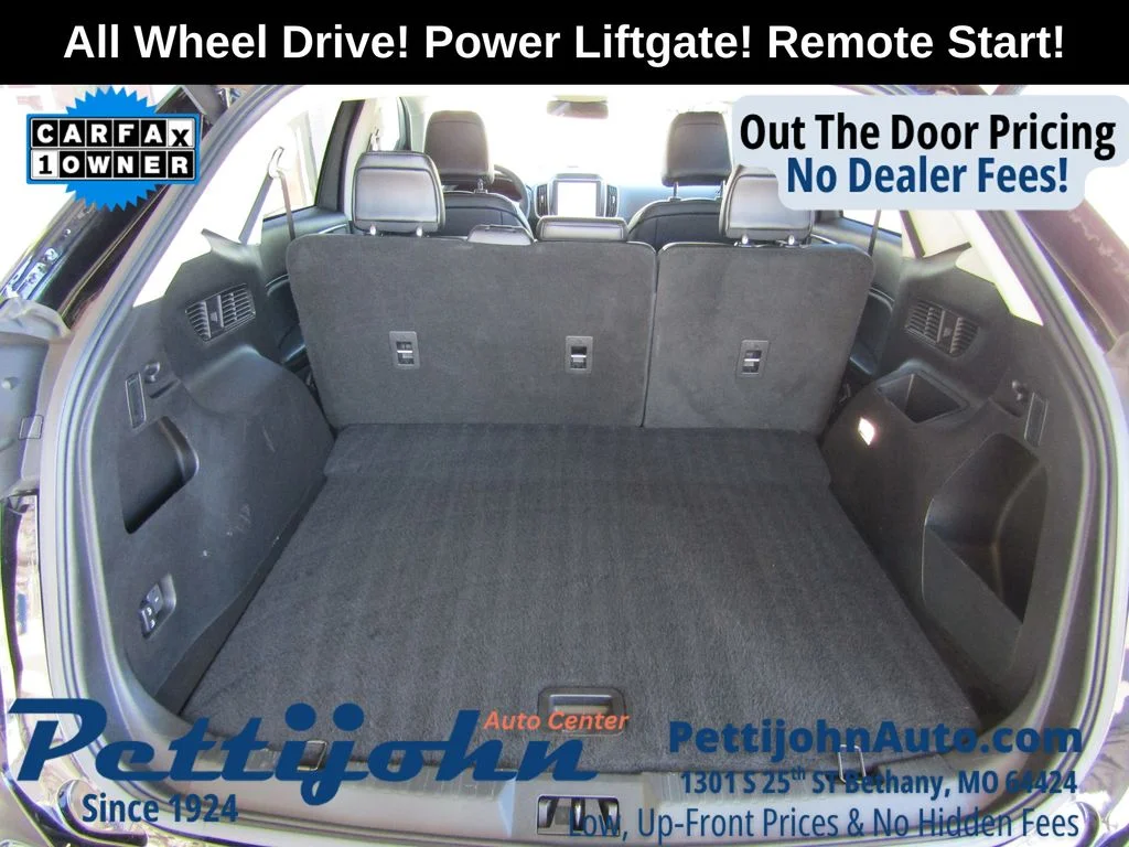Used 2023 Black Ford SEL image 32