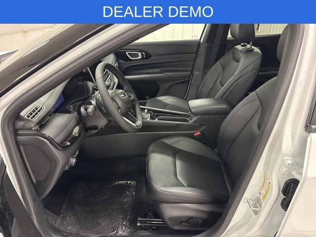 Used 2026 White Jeep Limited image 6