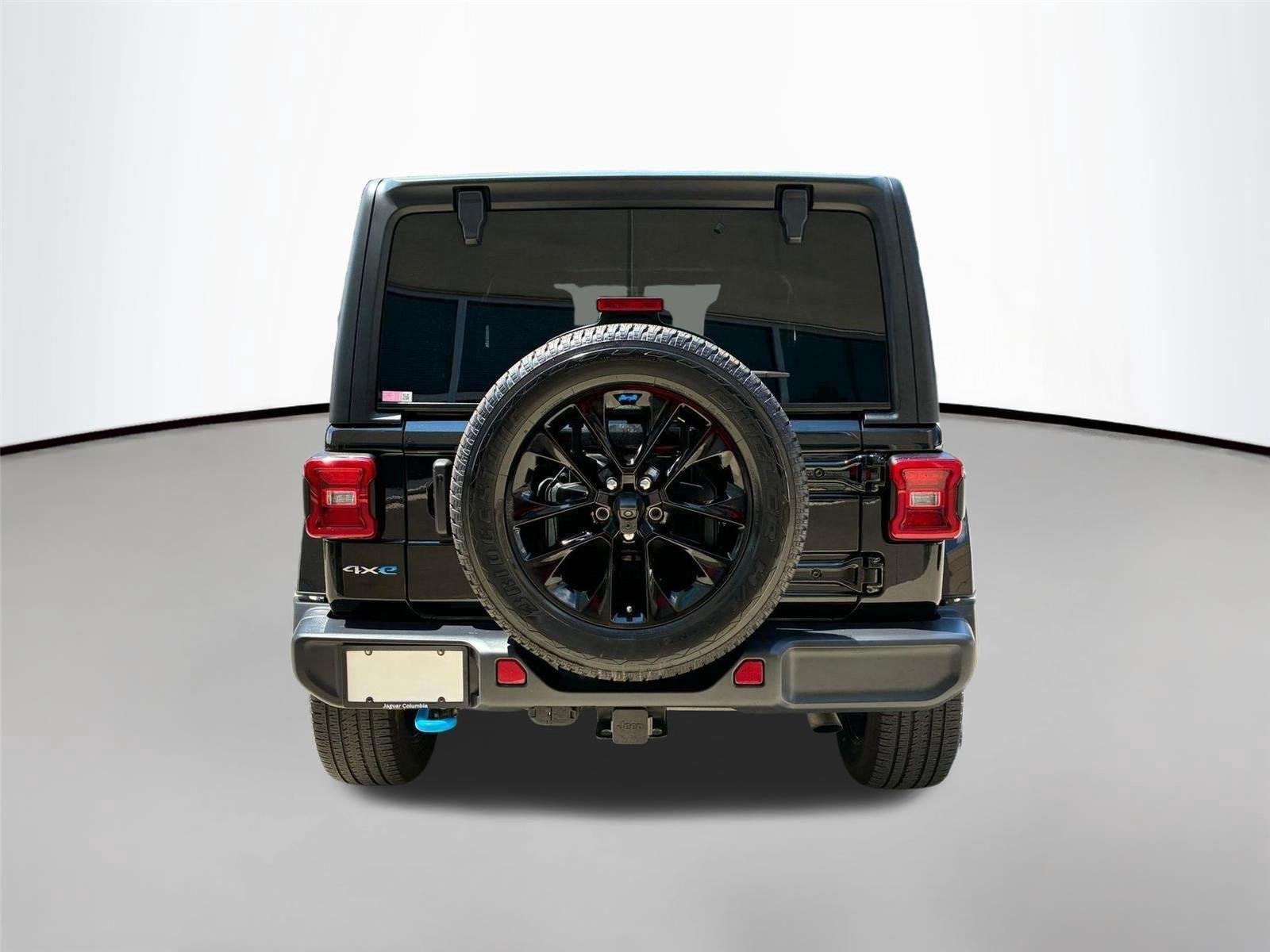 Used 2023 Black Clearcoat Jeep Sahara image 4
