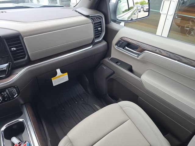 2026 GMC Sierra 1500 SLT - Photo 14