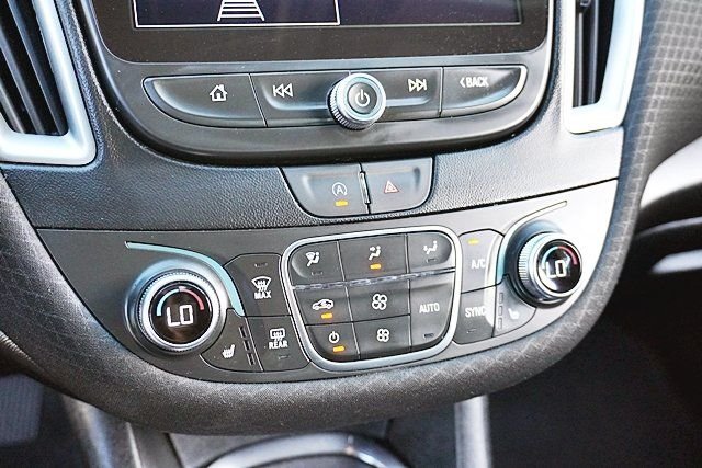 Used 2023 Gray Chevrolet LT image 25