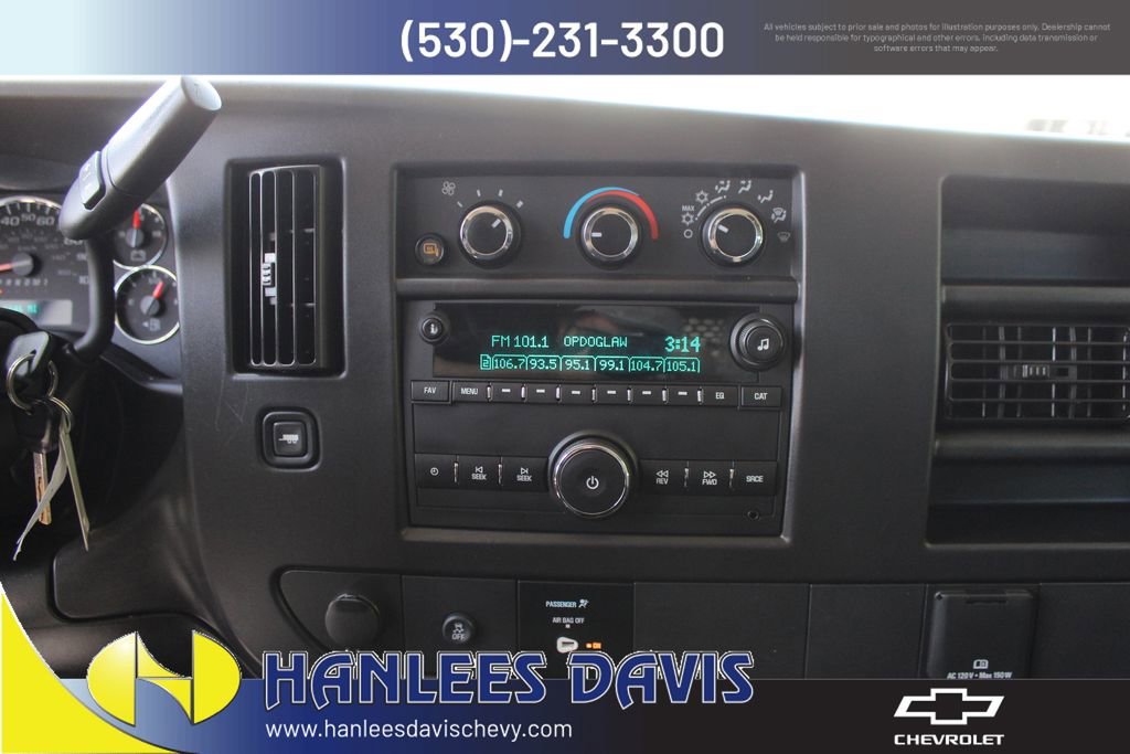2023 GMC Savana Cargo Work Van - Photo 18