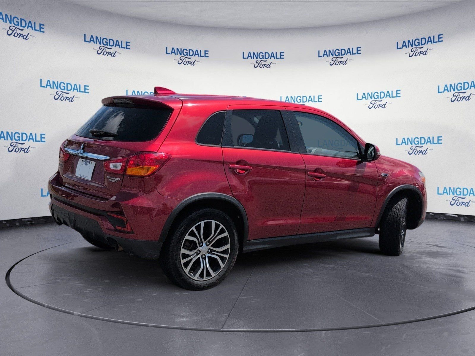Used 2019 Rally Red Metallic Mitsubishi 2.0 ES image 4