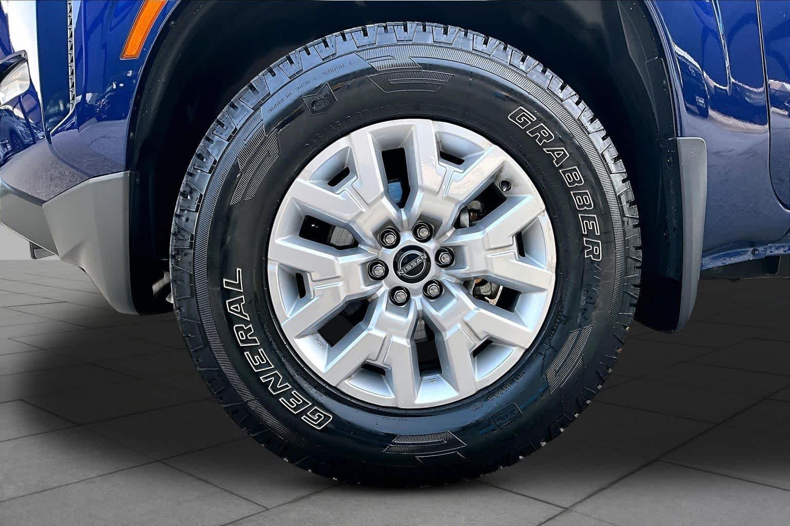 Used 2023 Deep Blue Pearl Nissan SV image 11