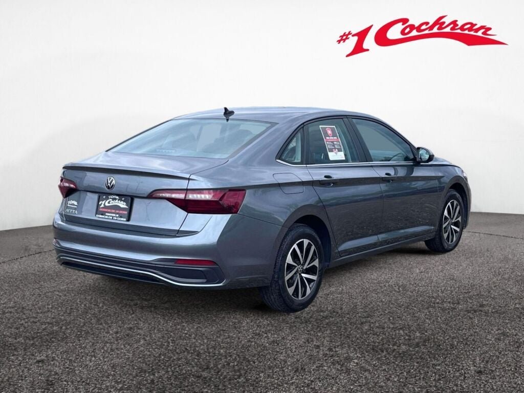 Used 2024 GRY/Grey Volkswagen S image 7