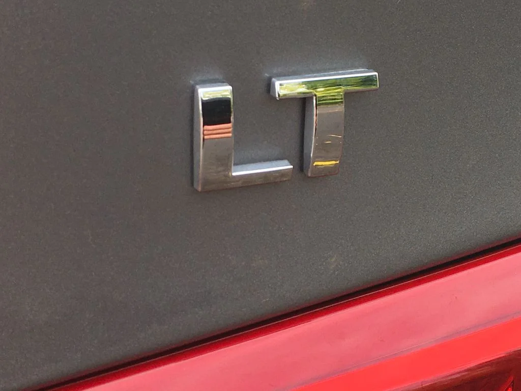 Used 2025 Gray Chevrolet LT image 6