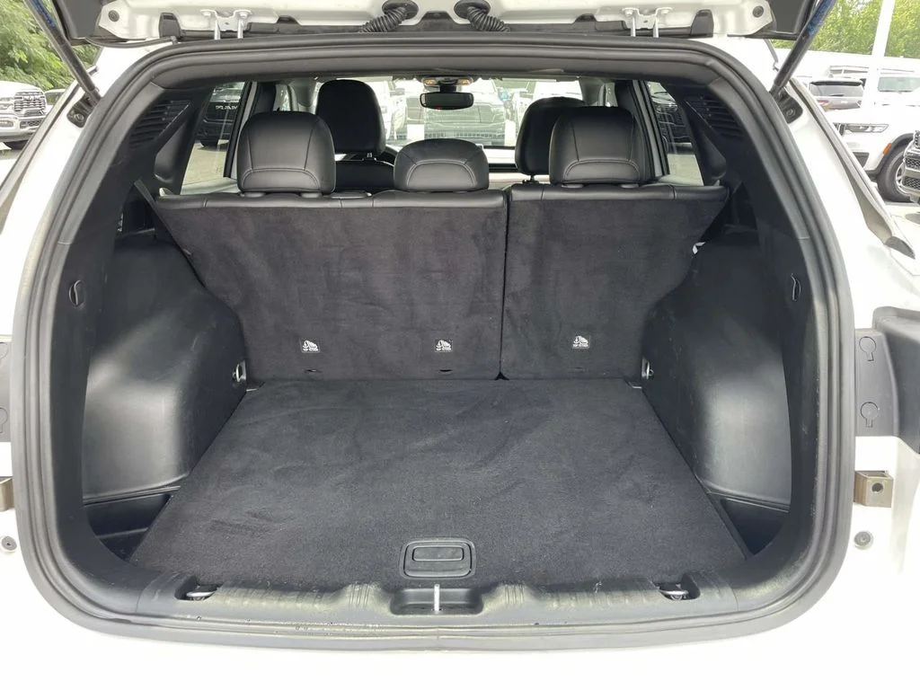 Certified Used 2025 White Jeep Trailhawk image 42