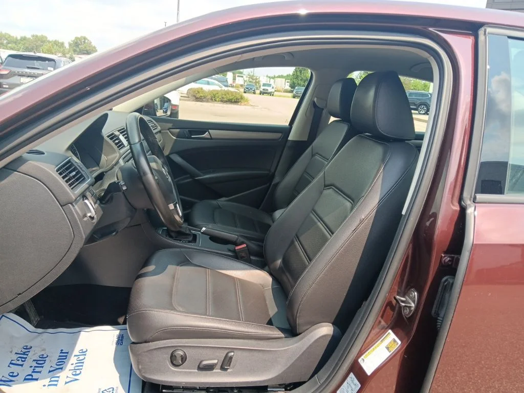 Used 2014 Red Volkswagen 1.8T Wolfsburg Edition image 28
