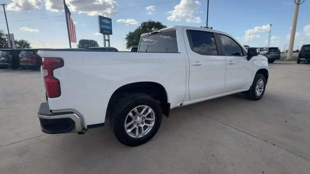Used 2023 Summit White Chevrolet LT image 8