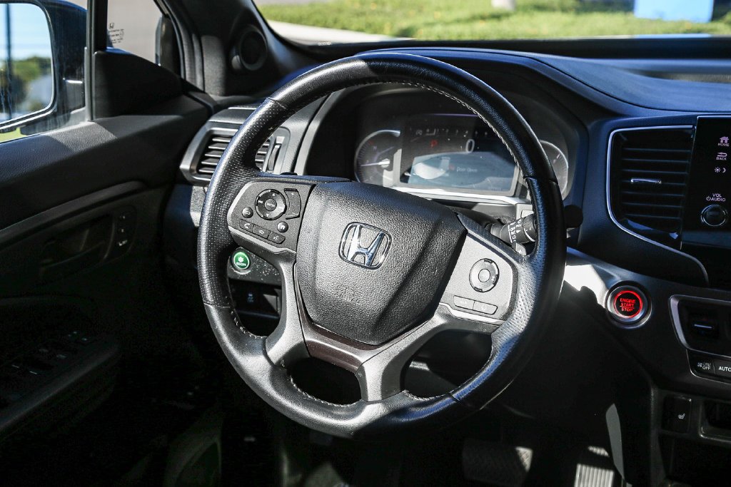 Certified Used 2024 Crystal Black Pearl Honda AWD EX-L image 44