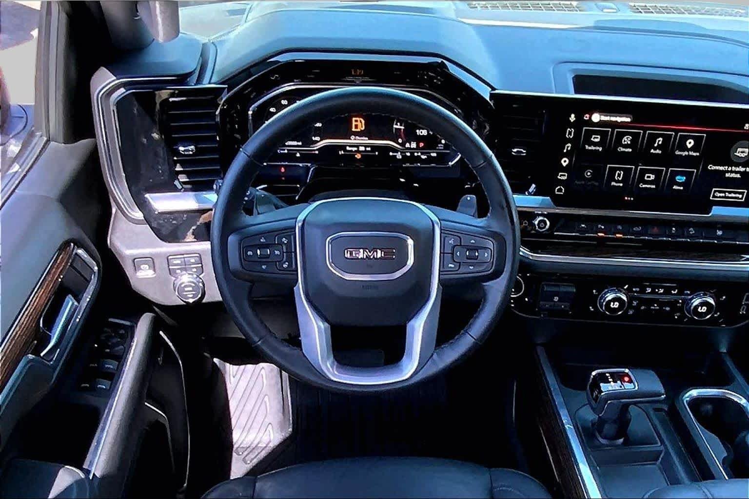 Used 2025 Onyx Black GMC Elevation image 6