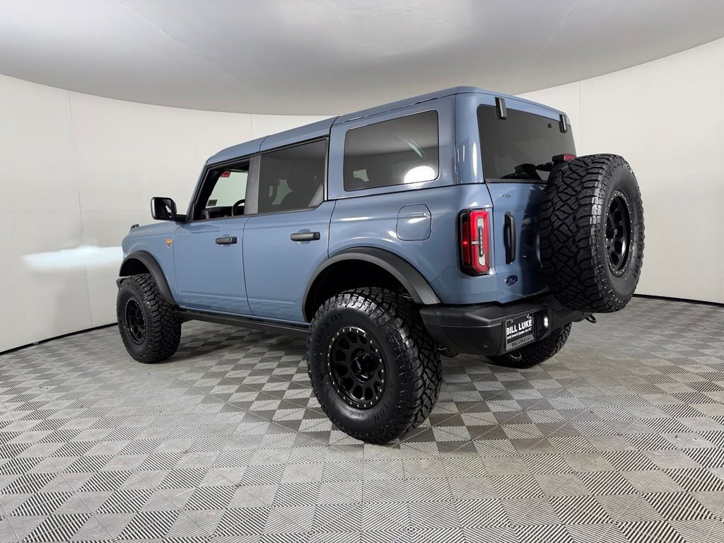 Used 2025 Gray Ford Badlands image 9