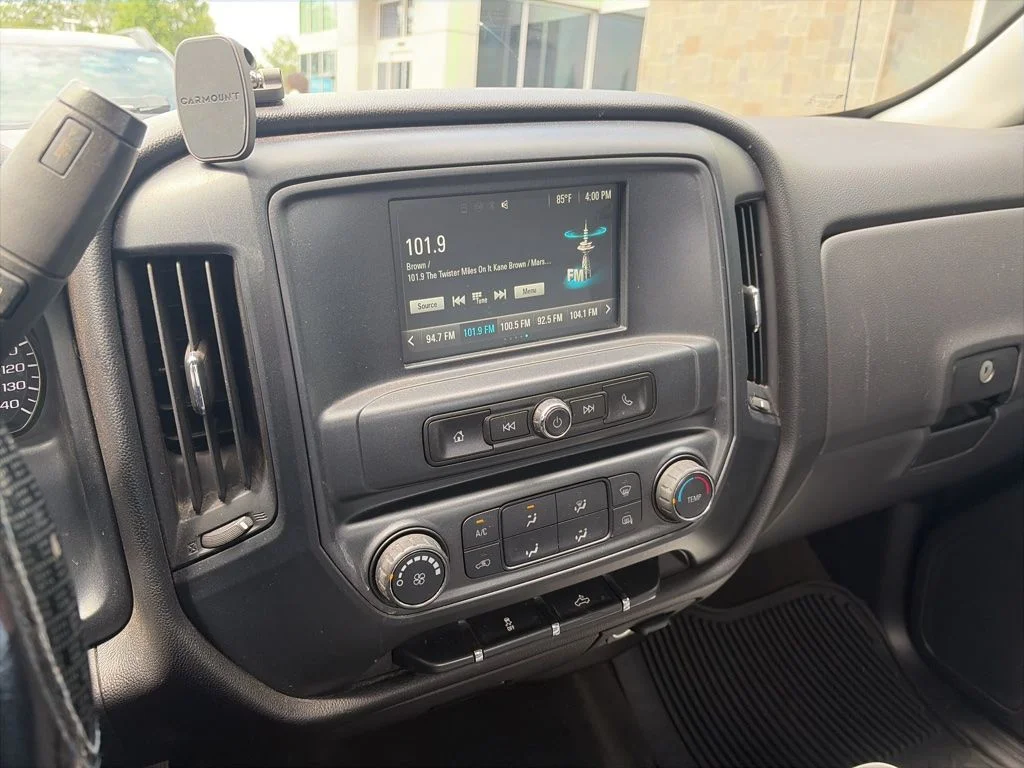 Used 2016 Blue Chevrolet LS image 3