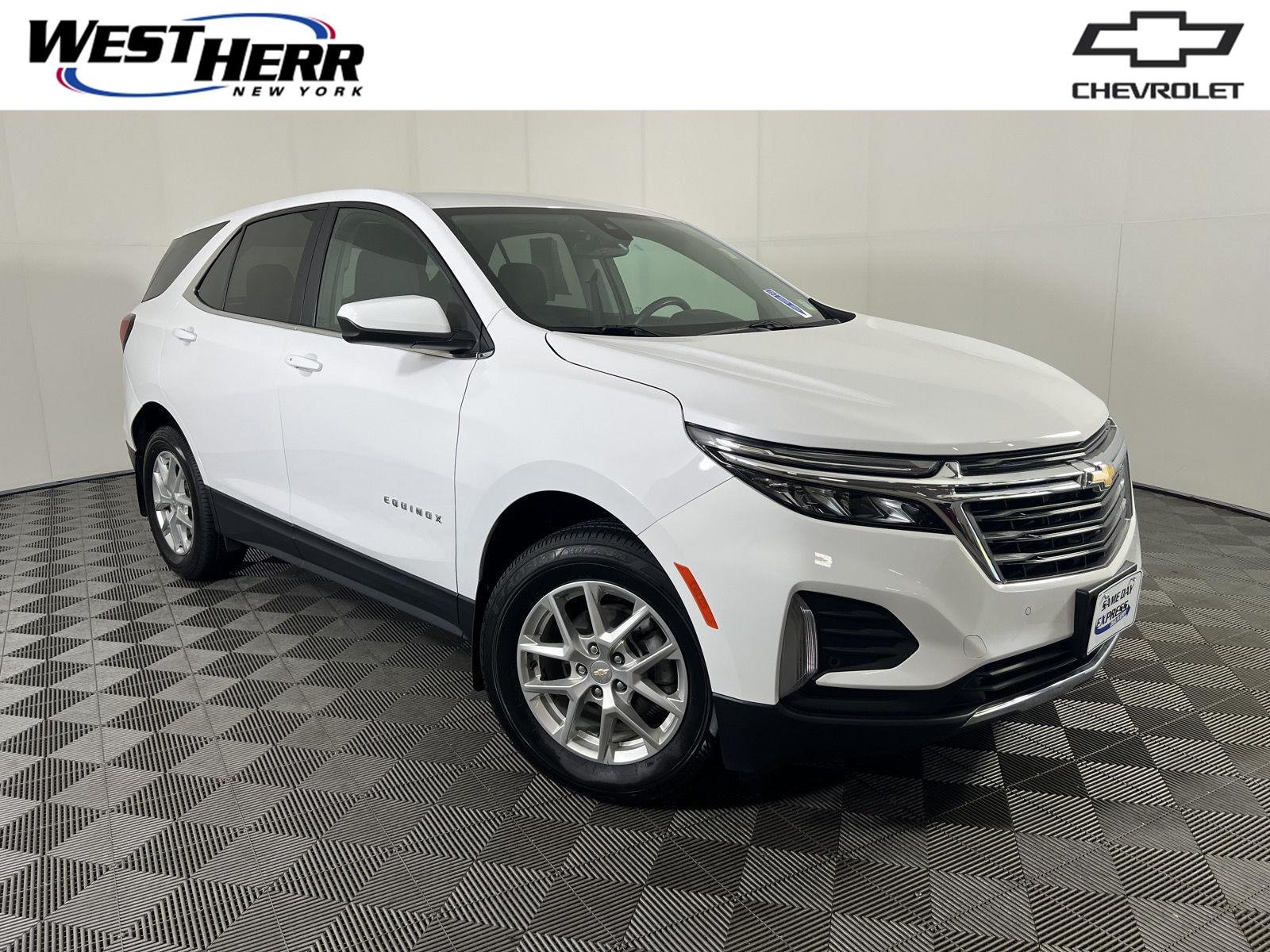 Used 2022 Summit White Chevrolet LT image 1