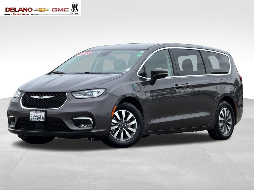 2023 Chrysler Pacifica Hybrid Touring L Hybrid's photo
