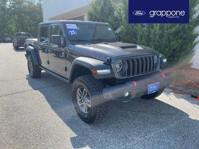 2025 Jeep Gladiator Mojave Auto's photo
