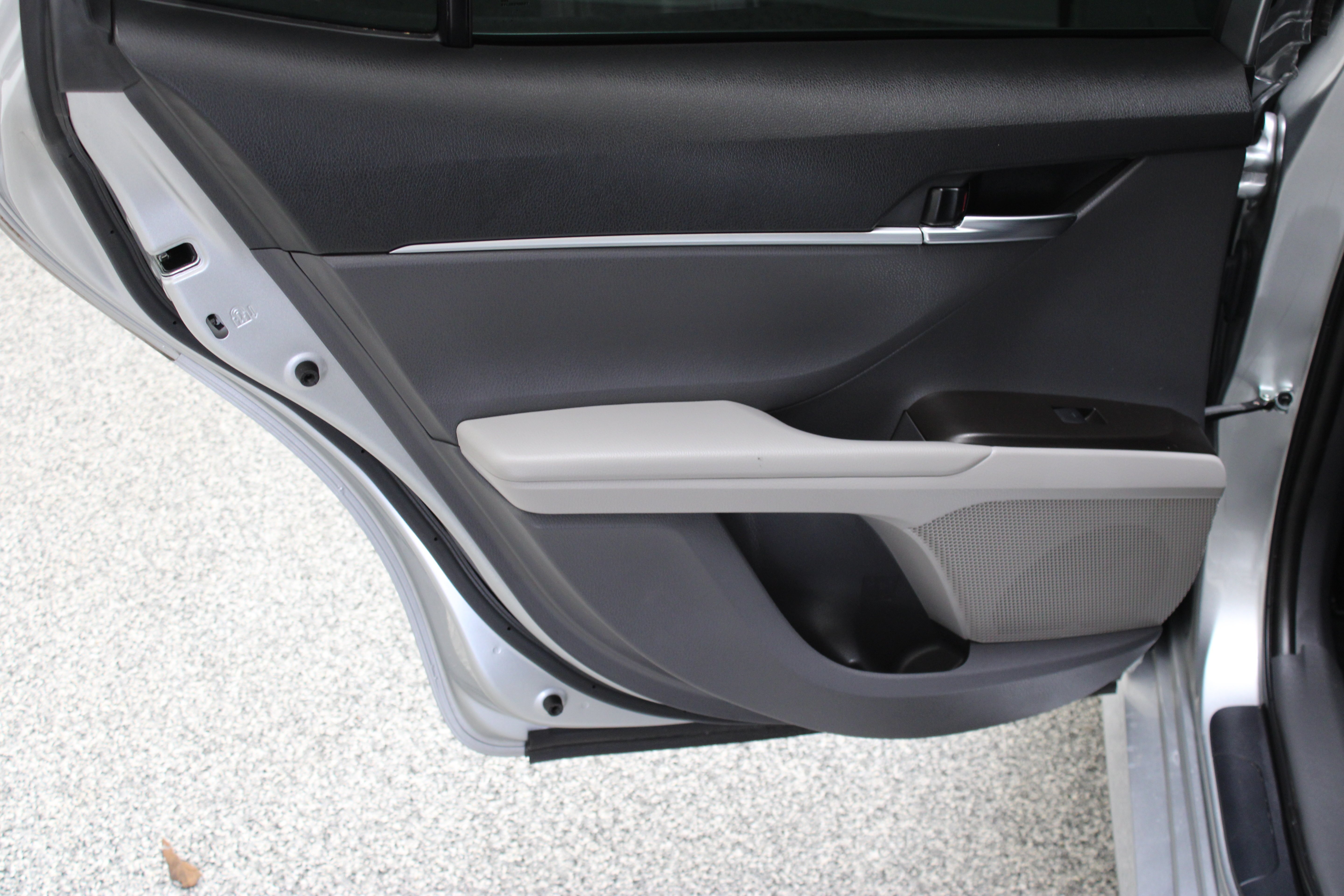 Certified Used 2022 Celestial Silver Metallic Toyota LE 2.5L image 24