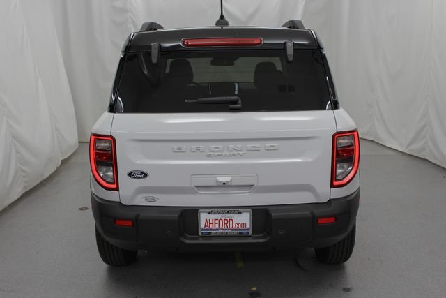 New 2026 Oxford White Ford Outer Banks® image 8