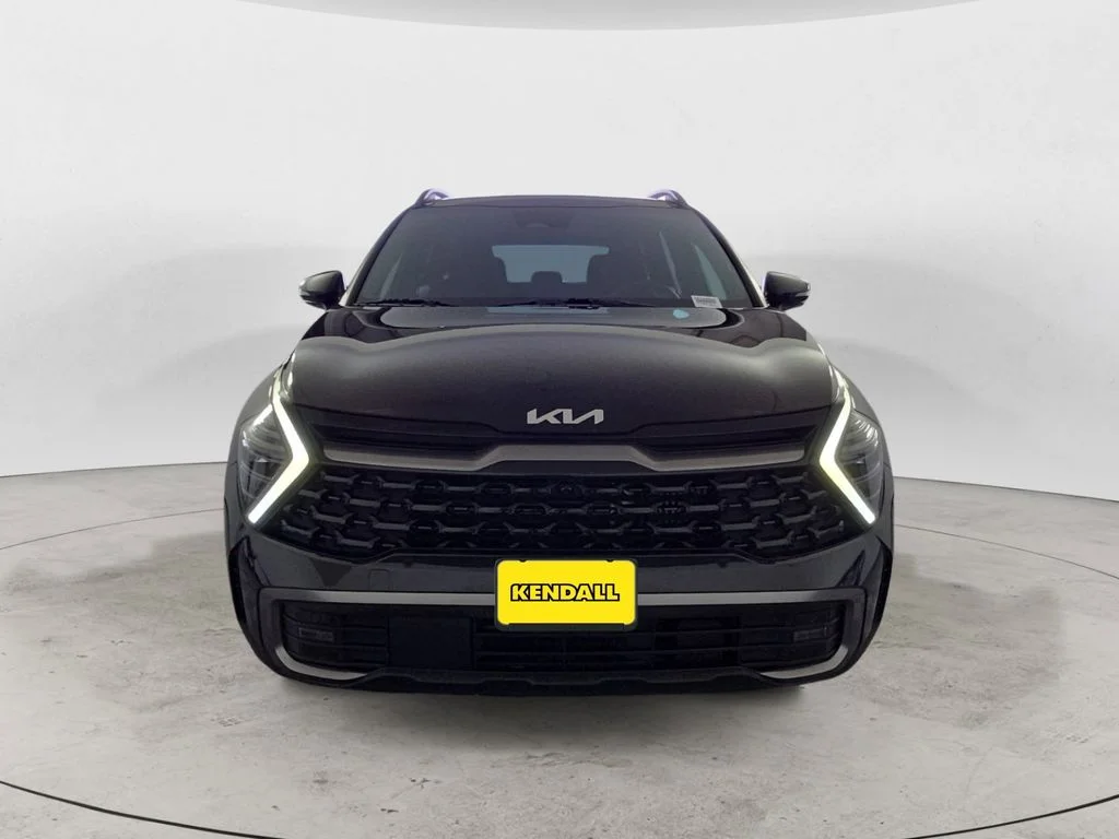 Used 2024 Black Kia X-Line Prestige image 8