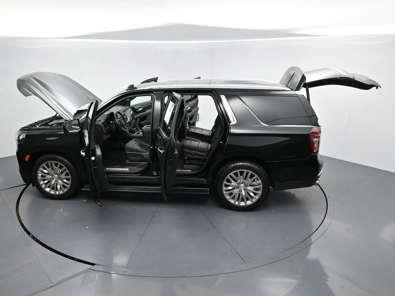 Used 2022 Black Chevrolet High Country image 45
