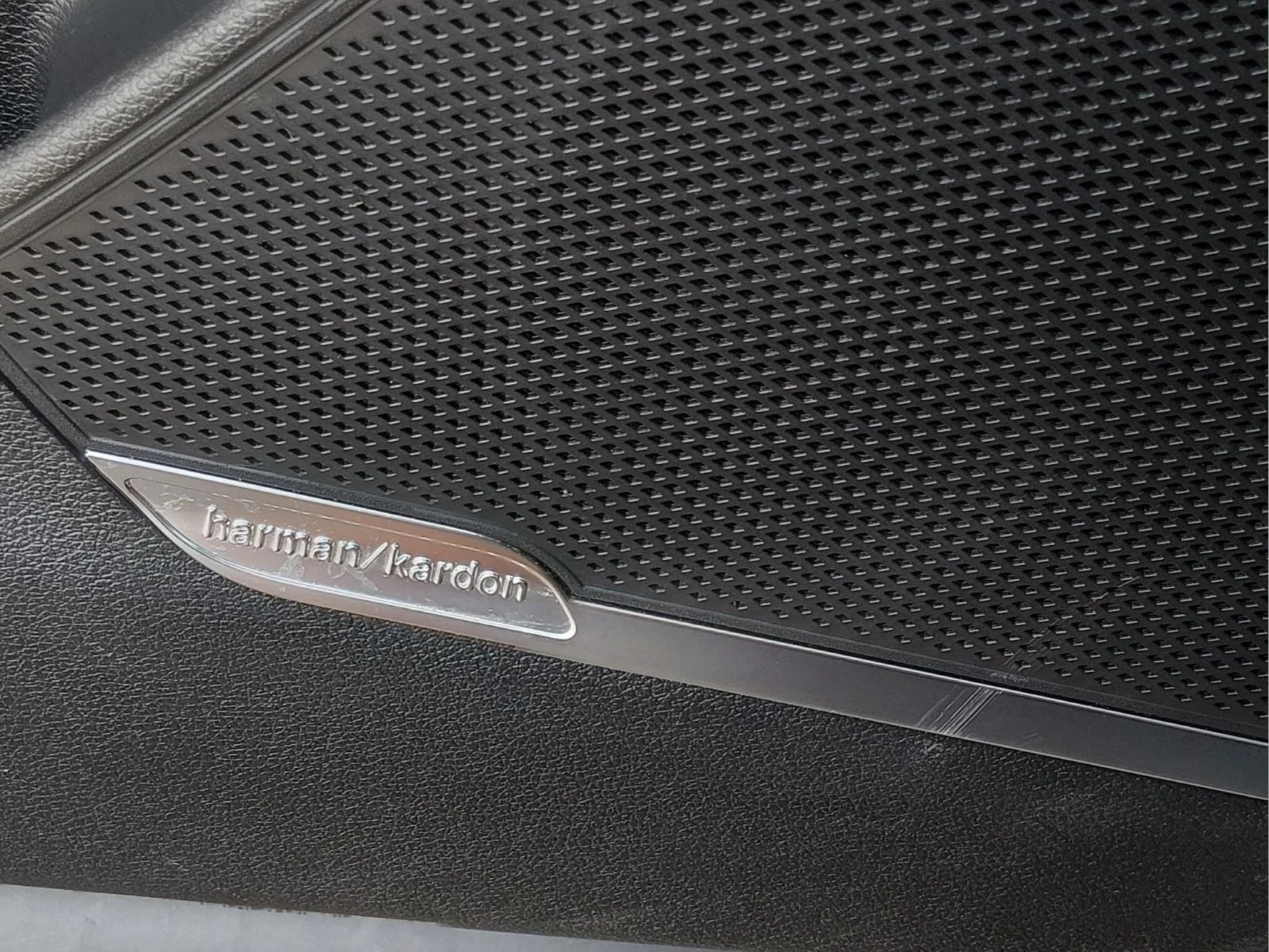 Used 2024 Wolf Gray Kia SX-Prestige image 25