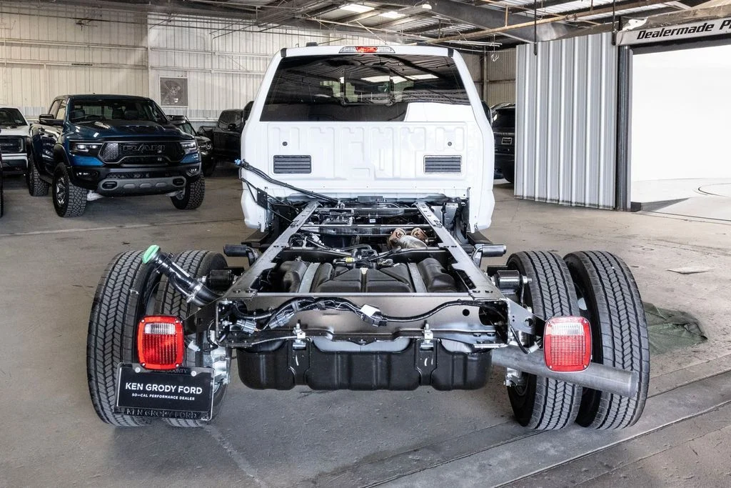 New 2026 White Ford XL image 7