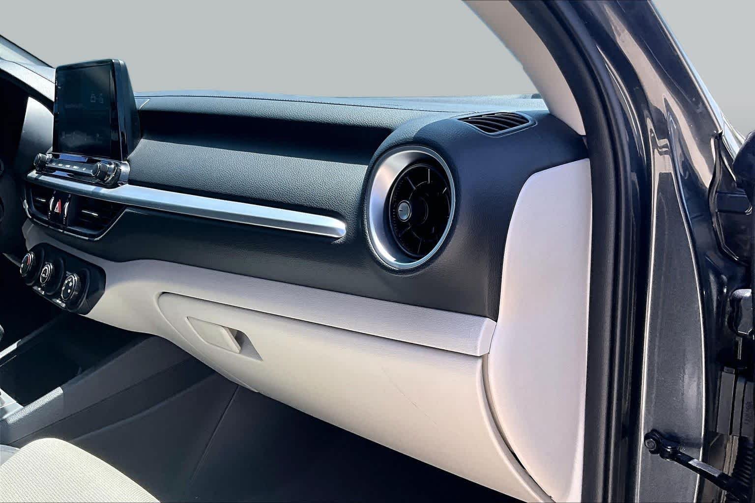 Used 2022 Gravity Gray Kia LXS image 17
